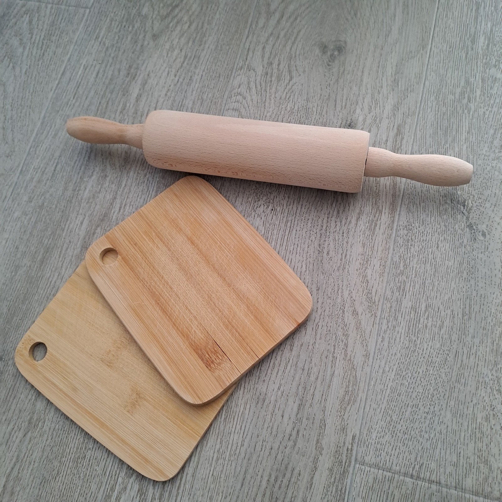 Houten deegroller + twee houten snijplankjes, Ophalen, Nieuw, Hout