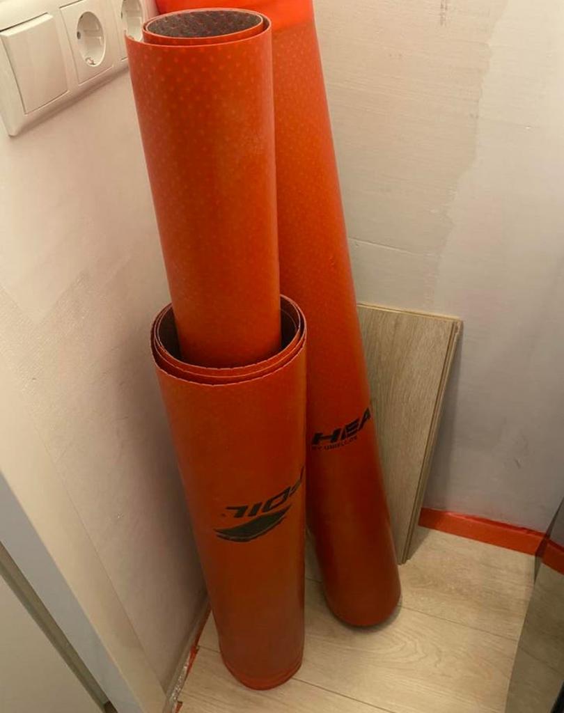 Nieuwe Heat-Foil laminaat ondervloer 1.2mm, 10dB, vloerverwa, Huis en Inrichting, Stoffering | Vloerbedekking, Nieuw, Laminaat