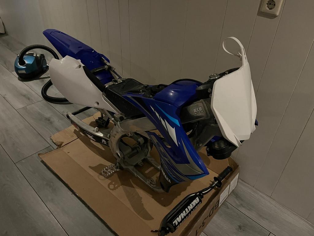 Yamaha YZ250F Crossmotor Frame met Kappen, Motoren, Ophalen
