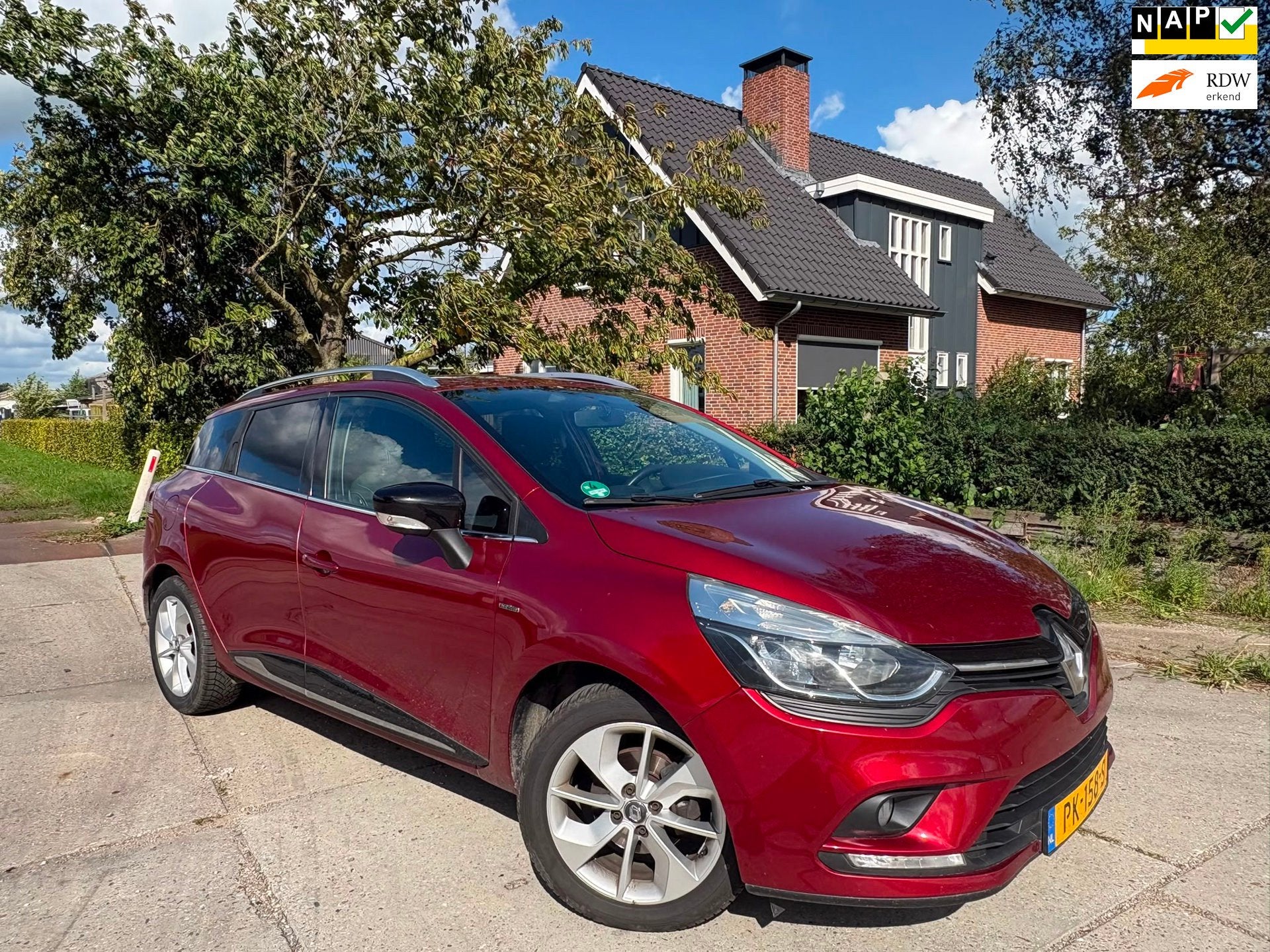 Renault Clio Estate 1.5 dCi Ecoleader Limited/ bj 2017 ( eur, Voorwielaandrijving, Euro 6, 4 cilinders, Origineel Nederlands