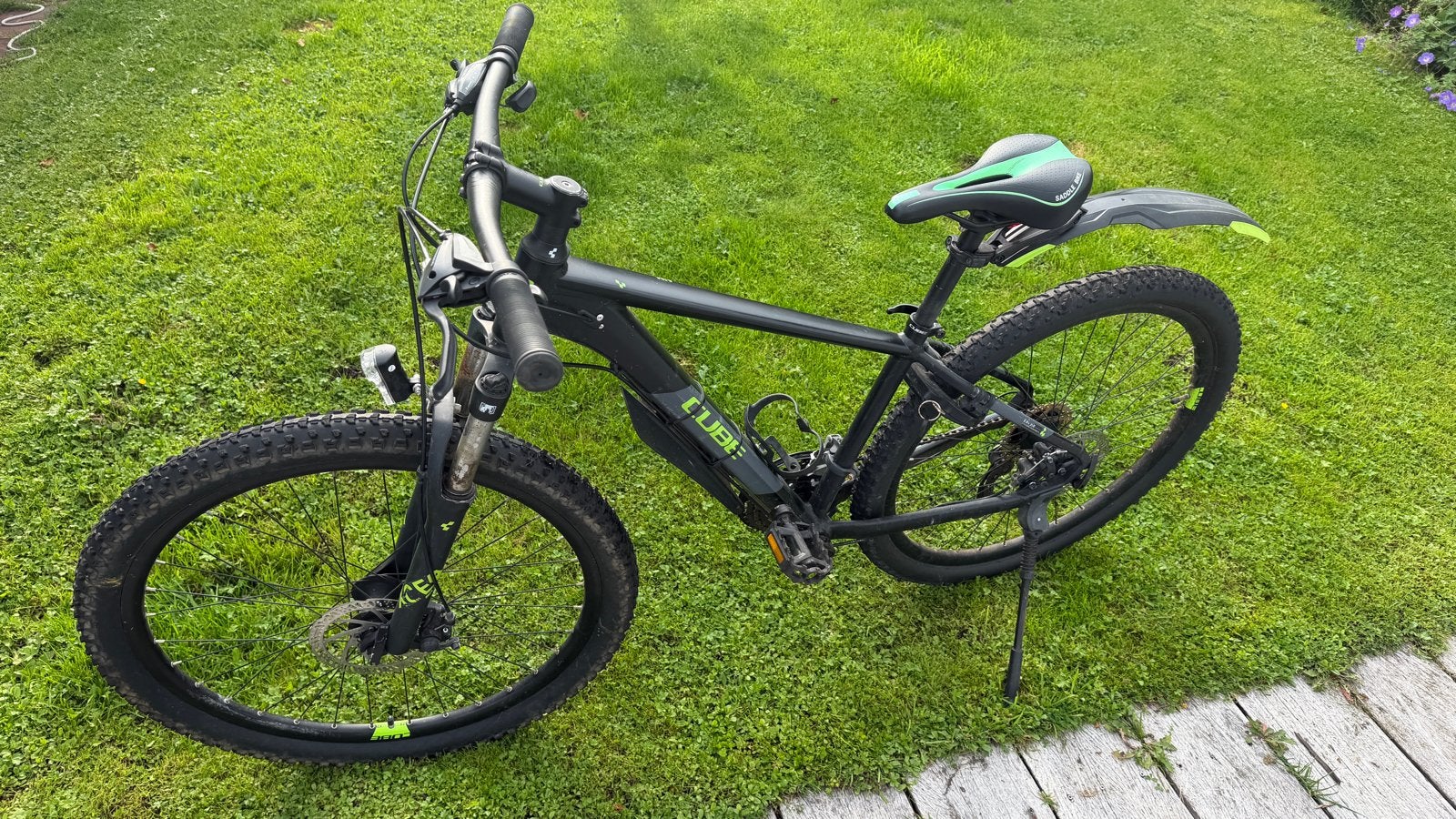 Foto 3 van Cube Aim Mountainbike 27,5 inch Voor Kids tussen 10 en 13