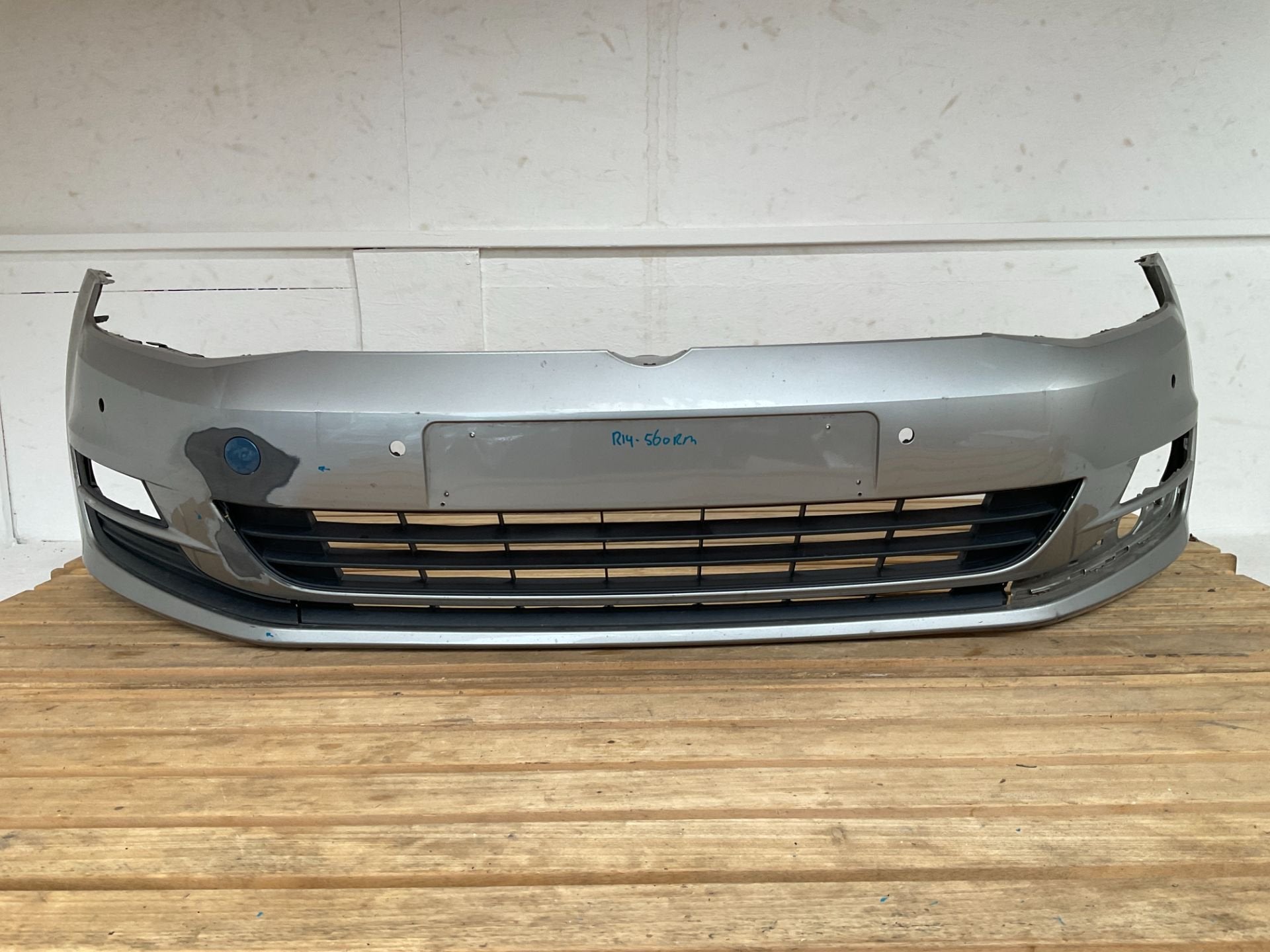Bumper Volkswagen Golf 7 VII 2012-2016 4xpdc Voorbumper R14-, Auto-onderdelen, Gebruikt, Volkswagen AG, Bumper, Berliner Ring 2
38440  Wolfsburg, DE