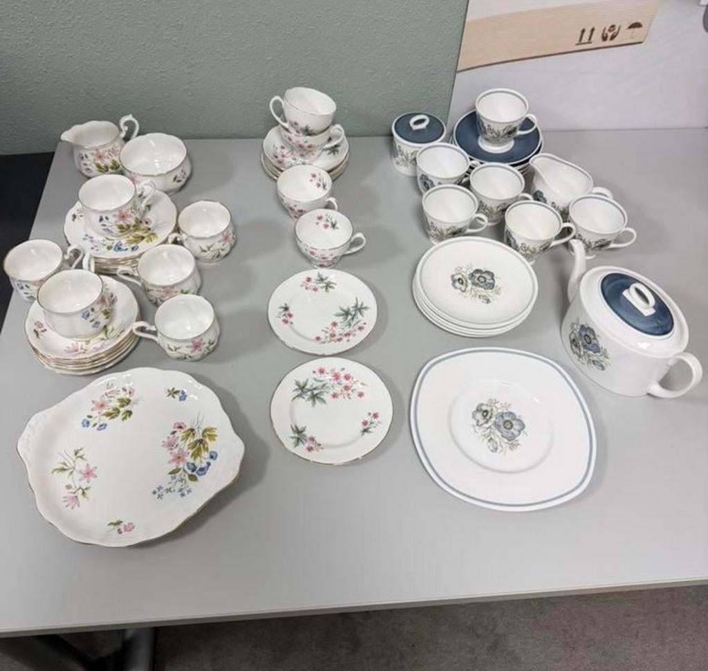 3x Engels porseleinen servies – Royal Doulton Bosun Richmond, Antiek en Kunst, Antiek | Servies los, Ophalen of Verzenden