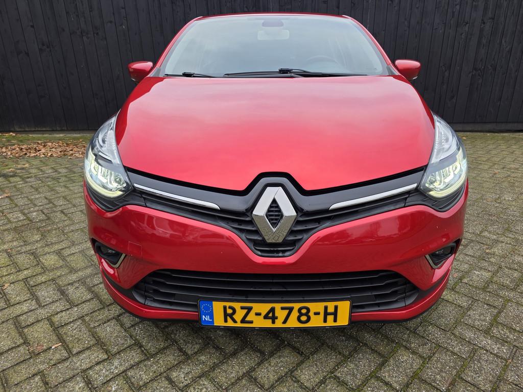 Renault Clio 1.2 TCe Intens (bj 2018, automaat), Auto's, Renault, Gebruikt, Leder en Stof, 49 €/maand, Origineel Nederlands
