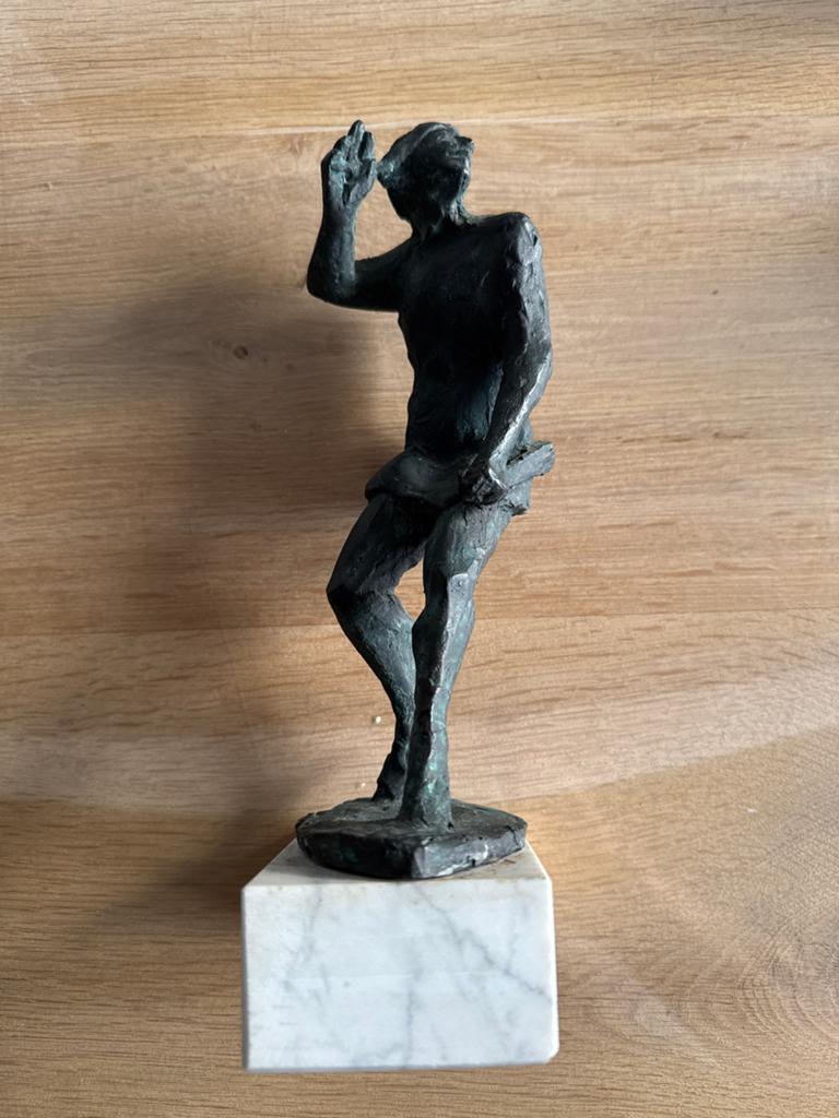 Bronzen beeld "Mestreechter Geis" op marmeren sokkel, Overige onderwerpen, Ophalen of Verzenden, Brons, 20 - 50 cm