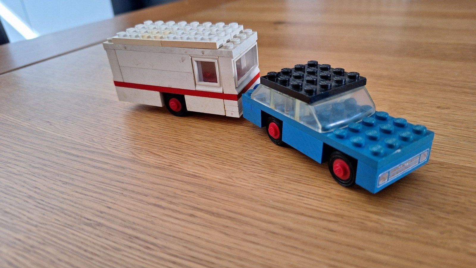 Vintage LEGO auto met caravan, Ophalen of Verzenden, Gebruikt, Overige merken