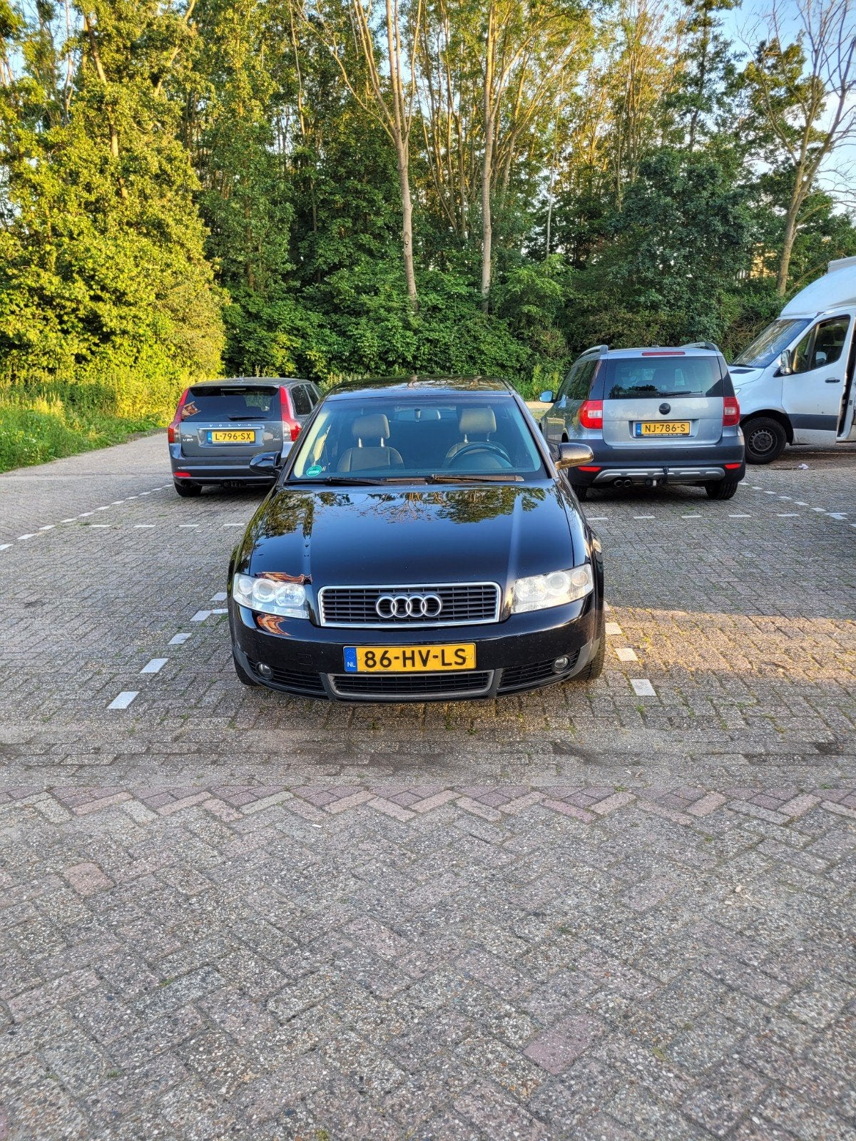Audi A4 2.0 2002 Zwart, Auto's, Audi, Zwart, 4 cilinders, 1984 cc, A4