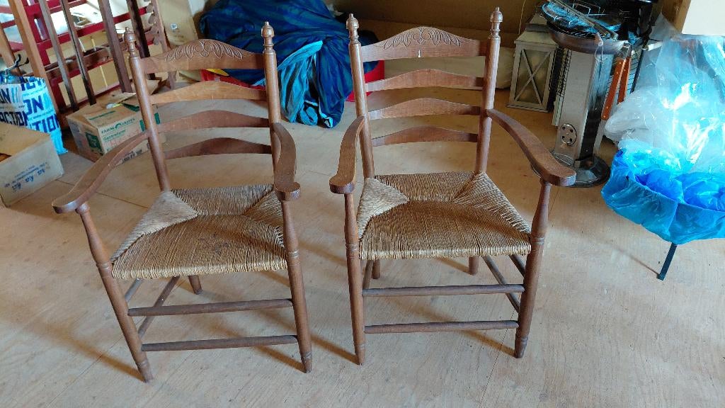 Te koop 2 knopstoelen met leuning, Ophalen