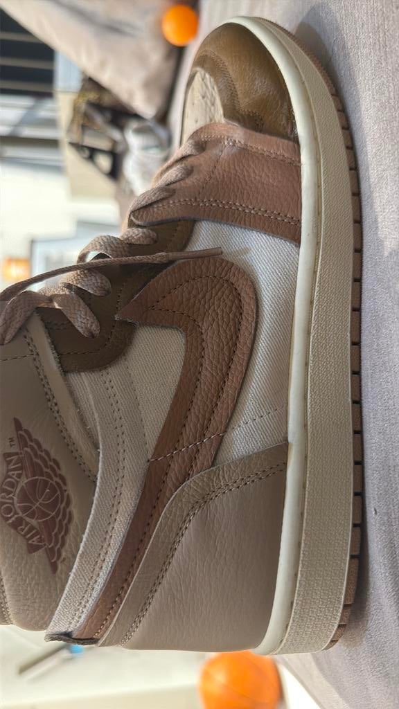 Nike Air jordan high-maat 44 -beige/bruin-sneakers unisex, Ophalen of Verzenden, Zo goed als nieuw, Bruin