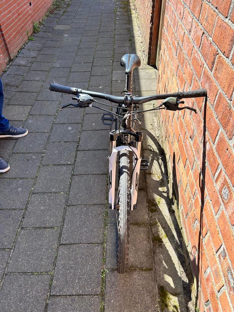 Mooie zwarte mountainbike Specialized pitch, Fietsen en Brommers, Fietsen | Mountainbikes en ATB, Overige merken, Gebruikt, Hardtail