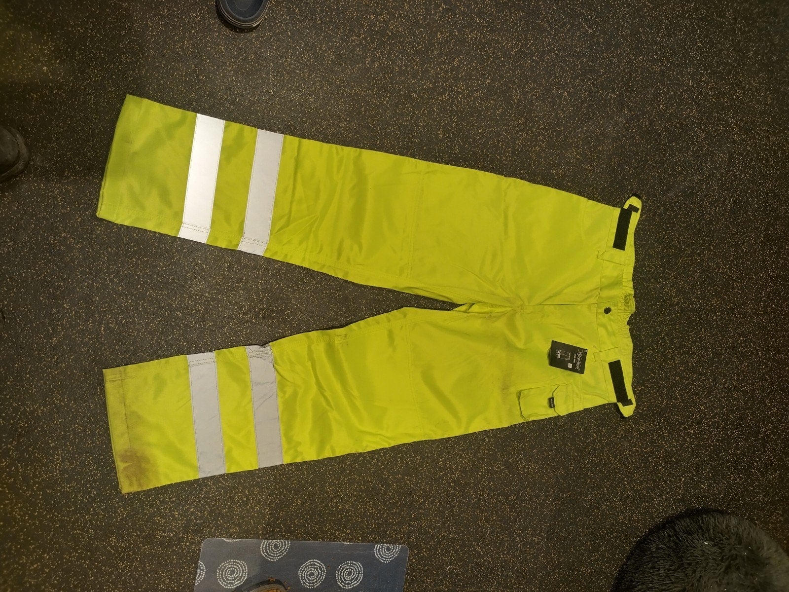 Gele broek rws verkeersregelaar lwb llv bbd reflectie, Ophalen of Verzenden, Nieuw