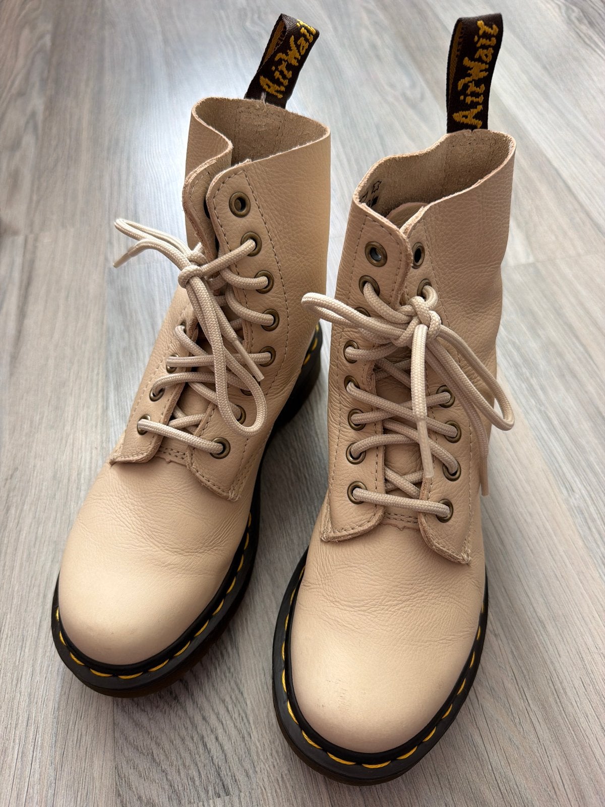 Dr. Martens maat 36 1460 Pascal Creme Soepel Leer, Kleding | Dames, Schoenen, Beige, Lage of Enkellaarzen, Ophalen of Verzenden