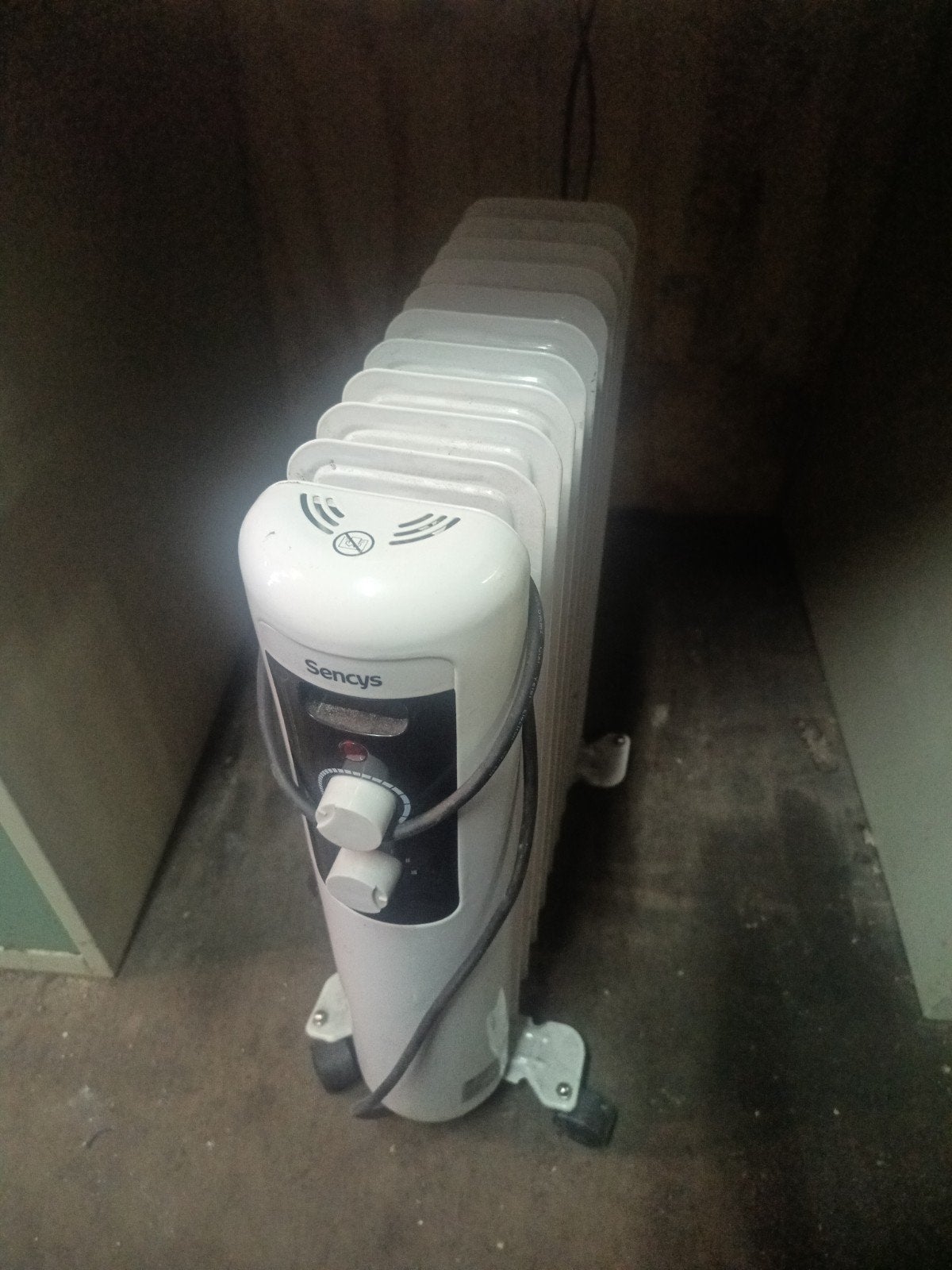 Sencys oliekachel - Zo goed als nieuw, Huis en Inrichting, Kachels, Ophalen, Oliekachel, Elektrisch, Zo goed als nieuw