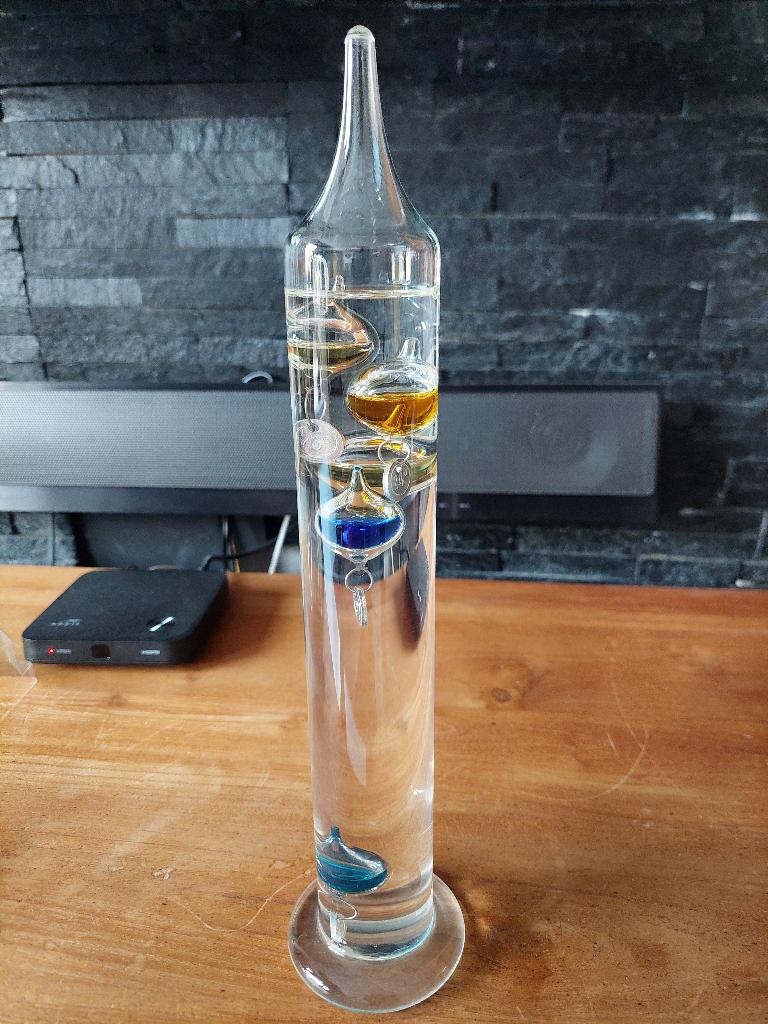 Galileo thermometer, Ophalen, Gebruikt, Binnenthermometer