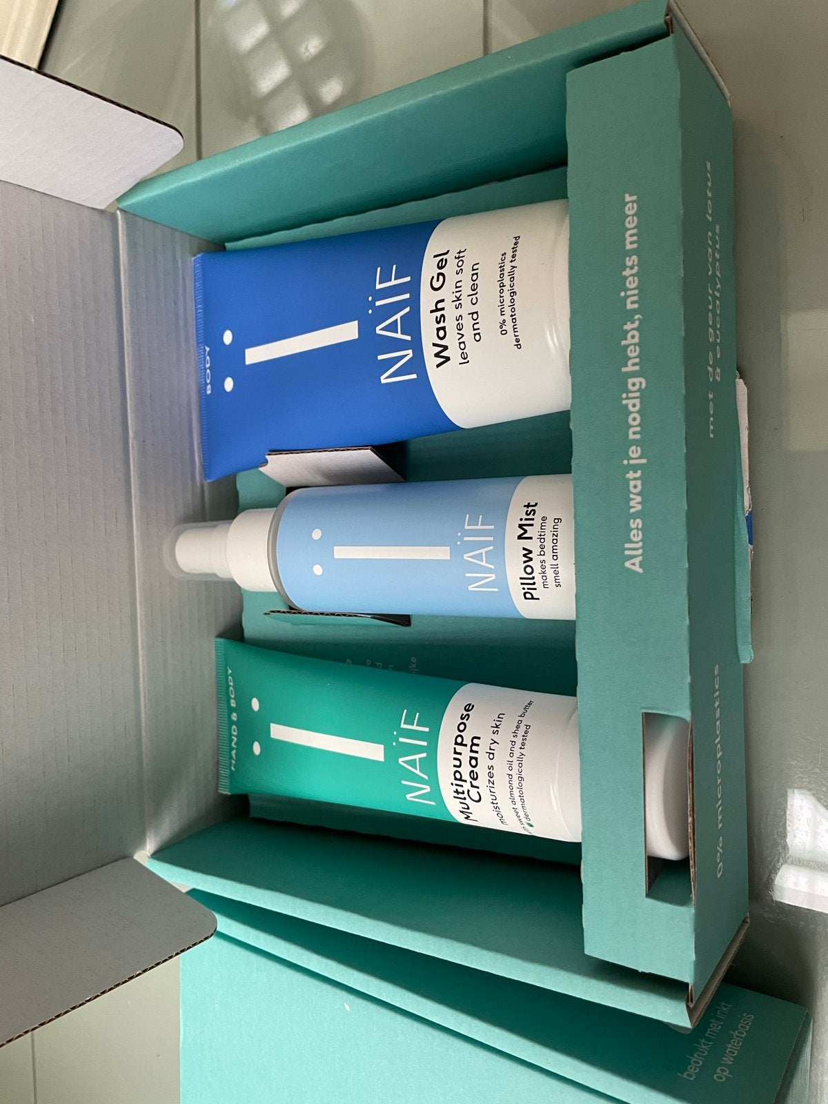 NAÏF Cadeauset  2x- Alles om te ontspannen, Ophalen of Verzenden, Nieuw