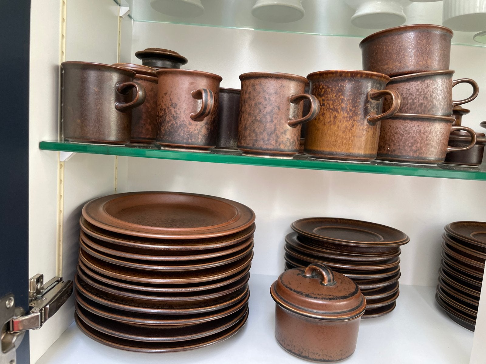 Arabia Ruska Bruin Keramiek servies. Compleet, Ophalen, Overige merken, Keramiek, Vintage