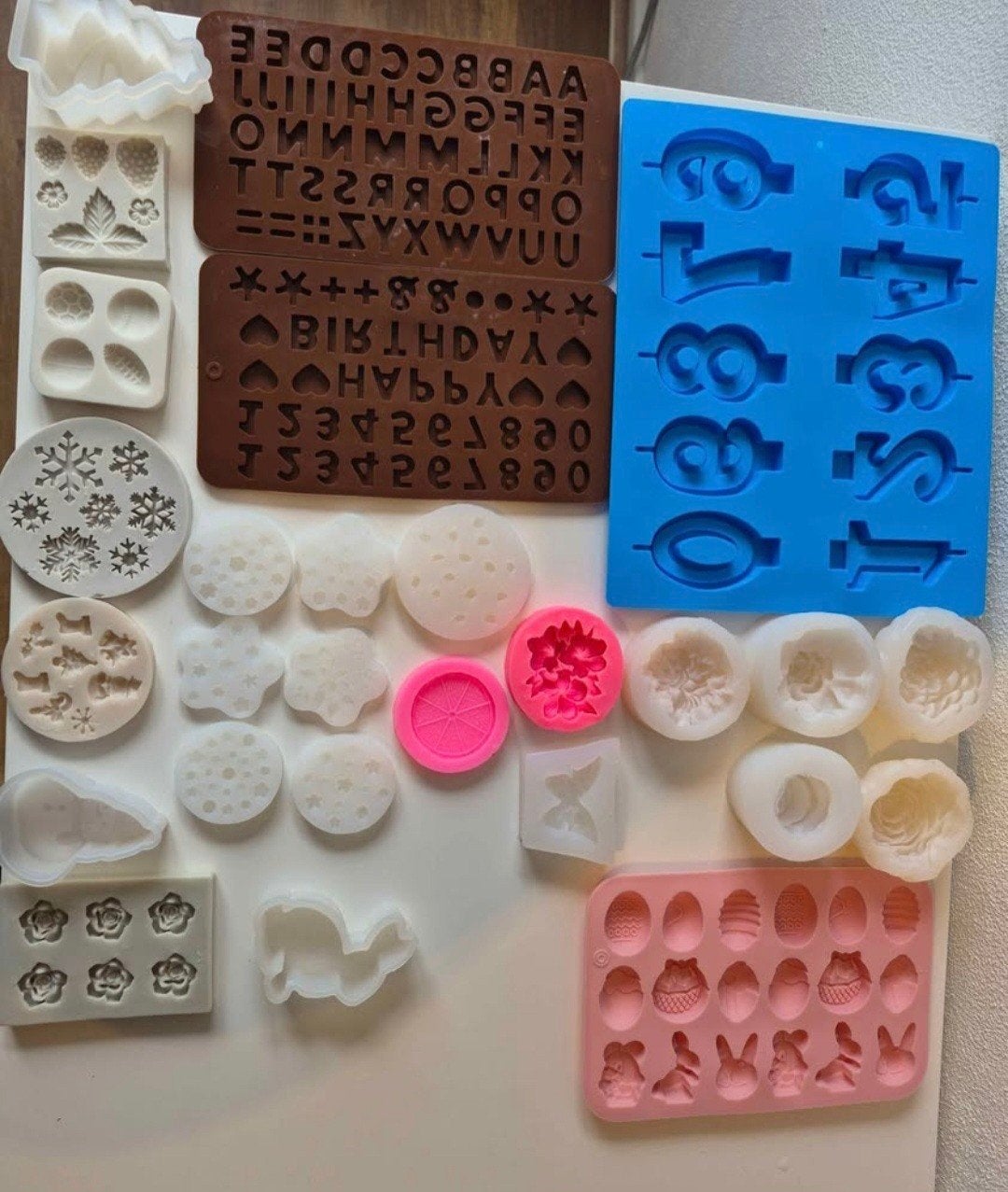 Complete set voor kaarsen maken: mallen, was, lonten kleuren, Hobby en Vrije tijd, Knutselen, Gebruikt, Meerkleurig, Ophalen of Verzenden
