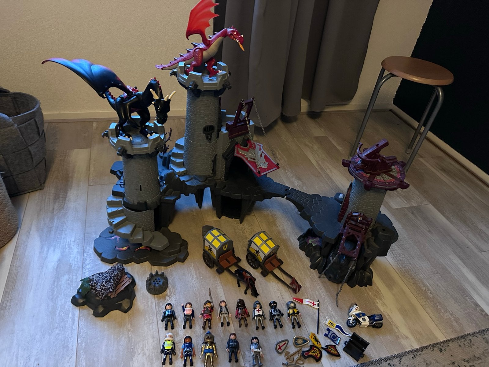 Playmobil Drakenburcht met poppetjes en draken, Ophalen, Gebruikt, Complete set, Kasteel/Fort