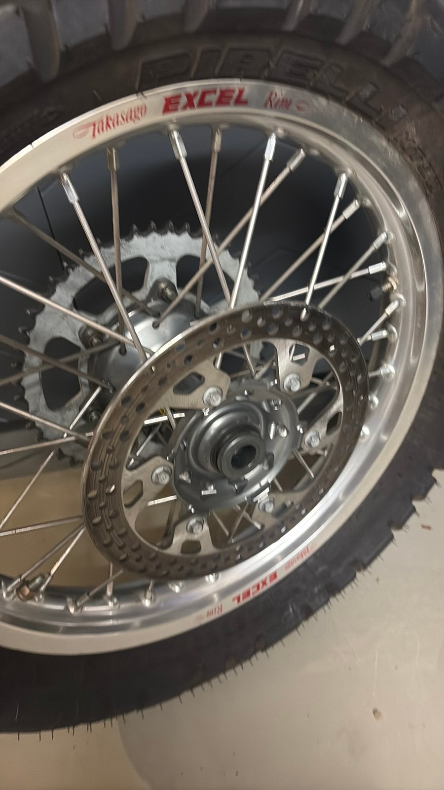 Setje weg banden yamaha wr450f, Ophalen, Nieuw