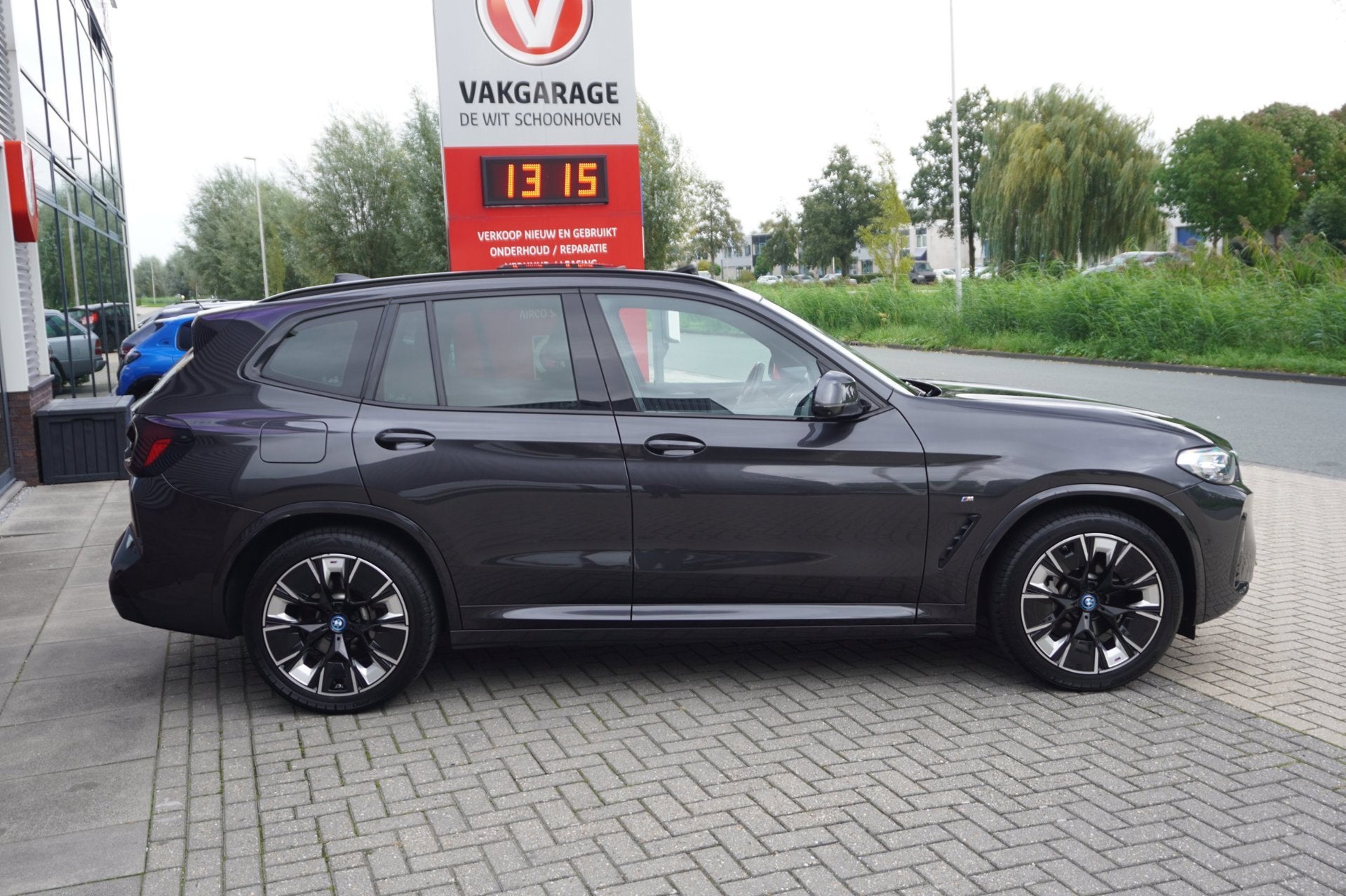 BMW IX3 High Executive 80 kWh SOH 93,4% / M Sport / Pano / L, Achterwielaandrijving, Gebruikt, 1333 min, 2155 kg