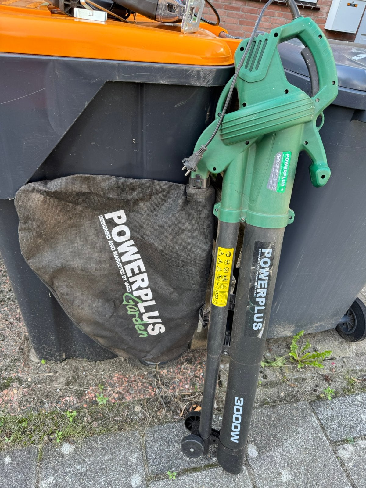Powerplus bladblazer, Tuin en Terras, Ophalen, Zo goed als nieuw, Elektrisch