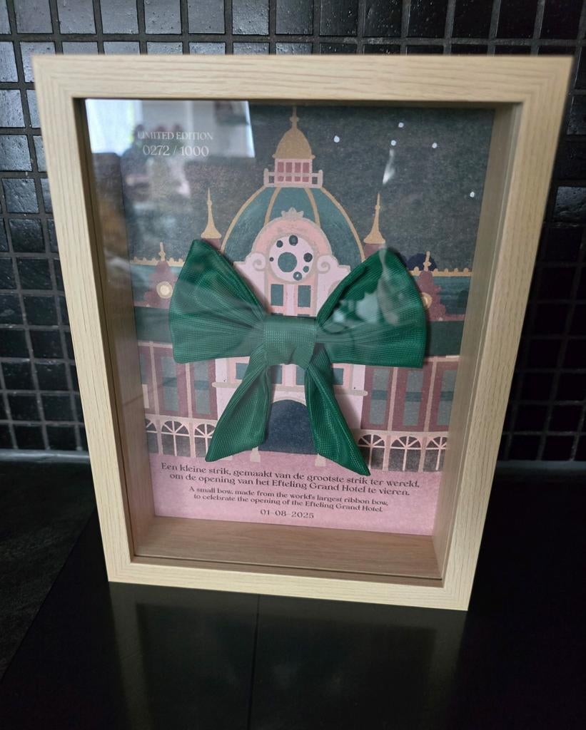 Efteling Grand Hotel Strik Limited Edition 0272/1000, Verzamelen, Efteling, Nieuw, Overige typen, Ophalen of Verzenden