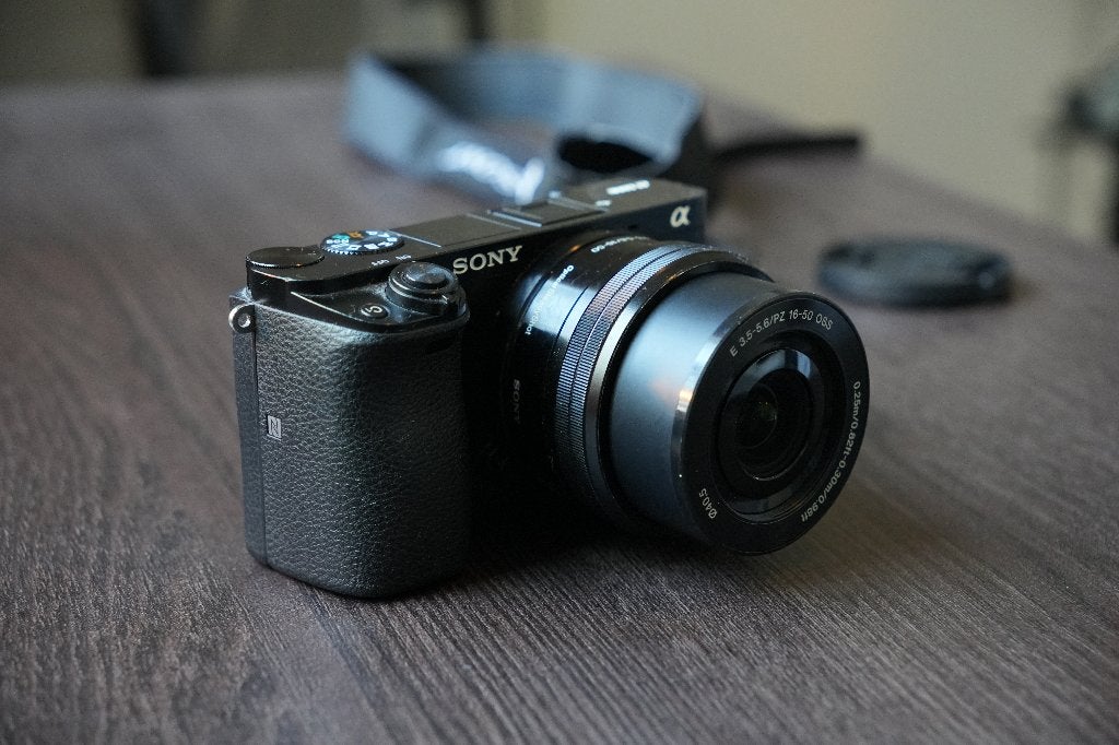 Sony A6000 systeemcamera, Audio, Tv en Foto, Fotocamera's Digitaal, Gebruikt, Kantelbaar/draaibaar scherm, Ophalen of Verzenden