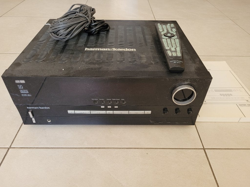 Harman Kardon Receiver AVR 135 met JBL surround boxen, Gebruikt, 60 tot 120 watt, Stereo, Ophalen