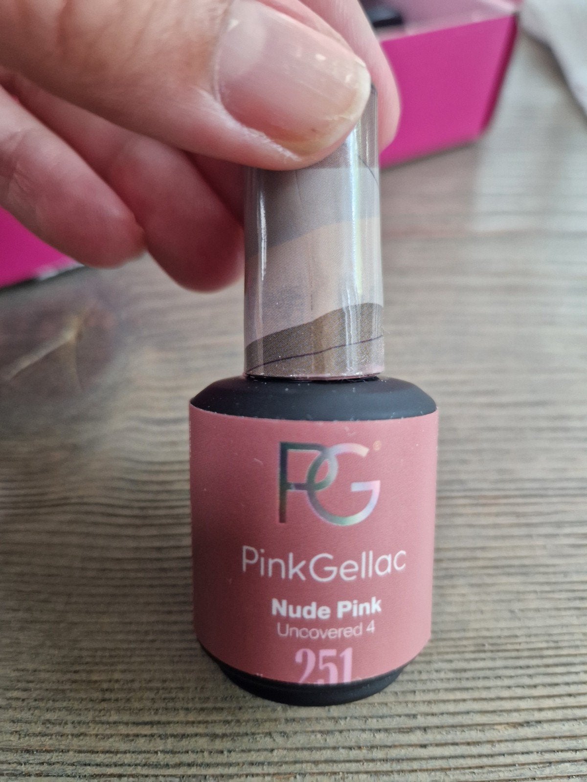 Pink Gellac Nude Pink (251) gellak, Ophalen of Verzenden, Zo goed als nieuw, Handen en Nagels, Make-up