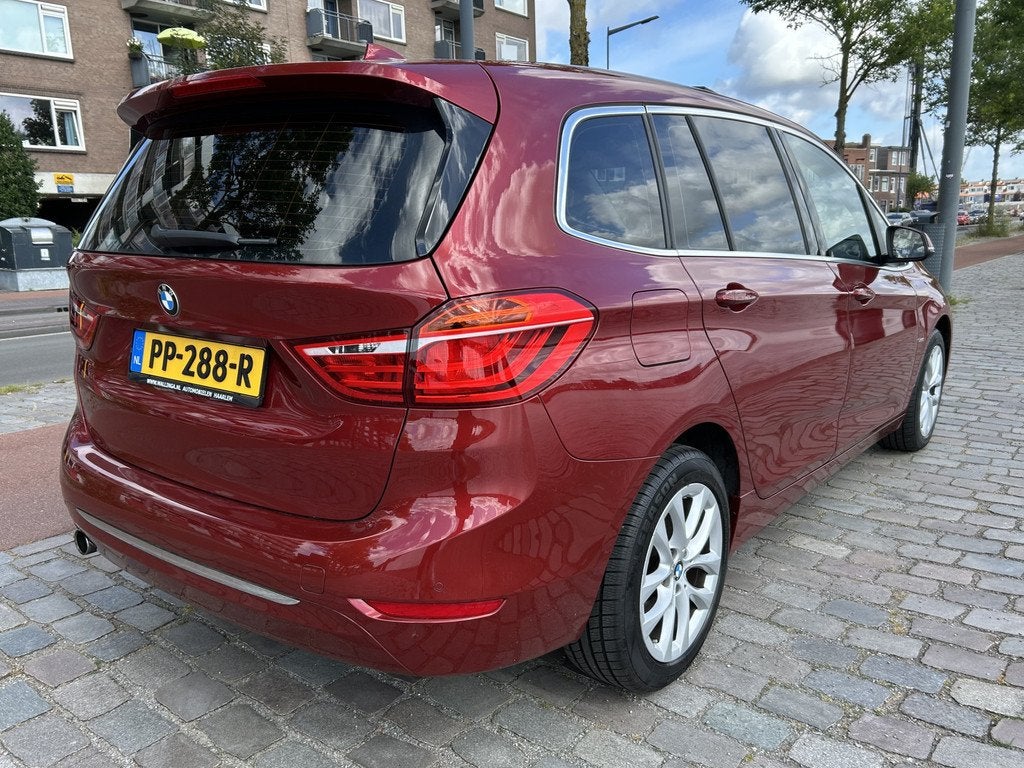 BMW 2 Serie Gran Tourer 218i 7p. High Executive panodak leer, Auto's, BMW, 136 pk, Euro 6, 2-Serie Gran Tourer, 7 stoelen