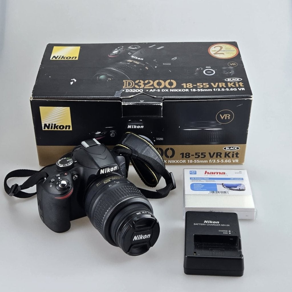 Nikon D3200 Camera + 18-55mm Lens, Nikon, Zo goed als nieuw, Support@nikon.com, Nikon Corporation
Shinagawa Intercity Tower C
2-15-3, Konan, Minato-ku
Tokyo 108-6290
Japan