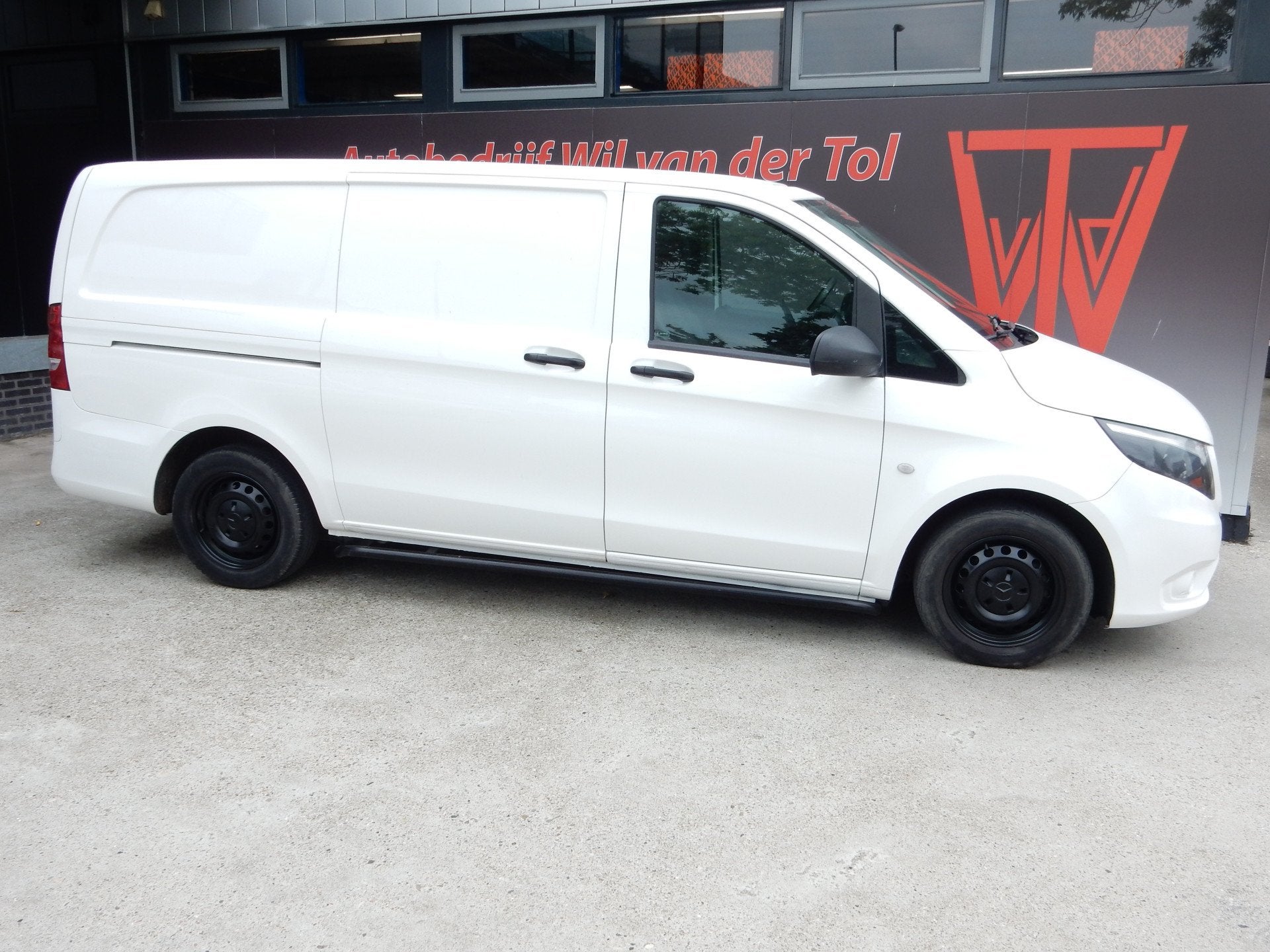 Mercedes-Benz Vito 111 CDI L2 PROF. PLUS | EURO 6! | TREKHAA, Voorwielaandrijving, Gebruikt, 4 cilinders, 1600 cc