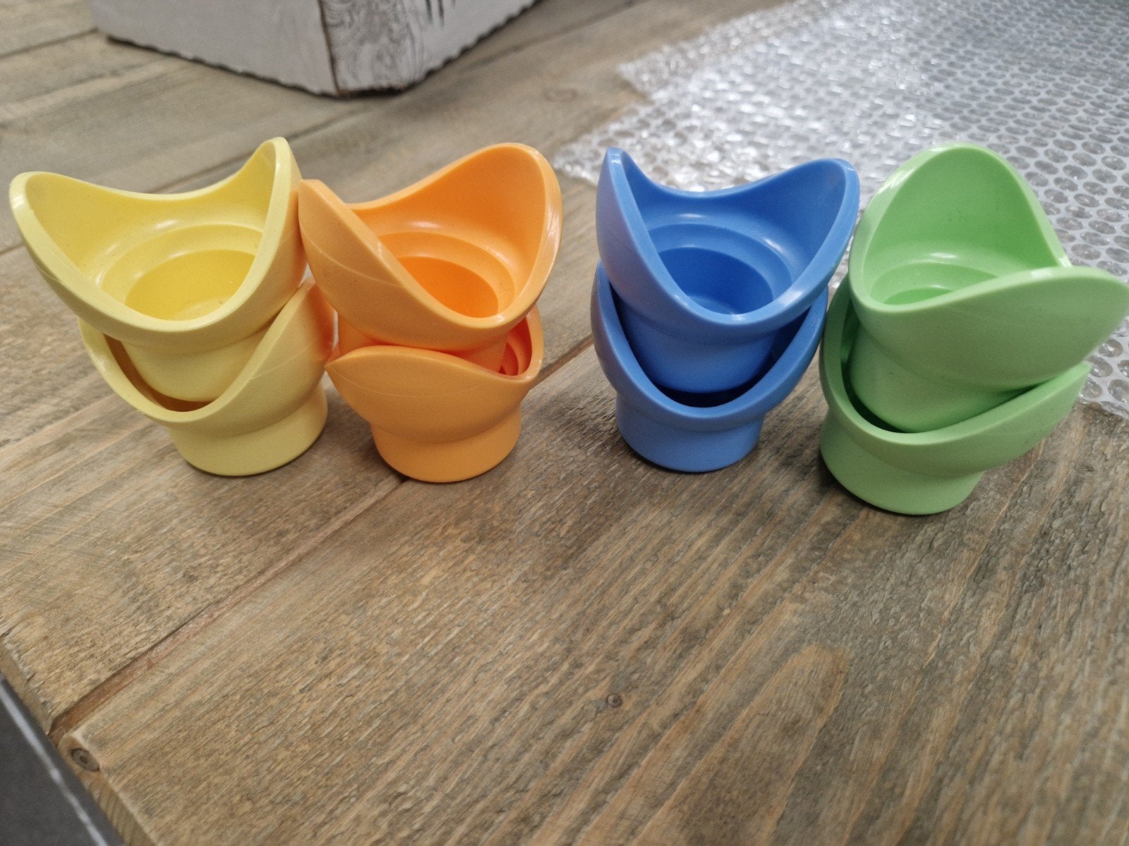 Tupperware eierdopjes set - 8 stuks in diverse kleuren, Ophalen of Verzenden, Gebruikt, Blauw, Overige typen