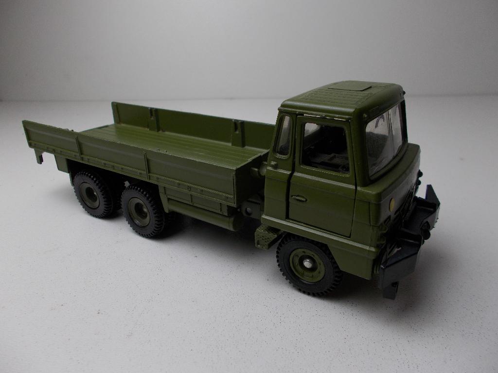 1976 Dinky Toys 668. FODEN ARMY TRUCK. (Opknapper.)