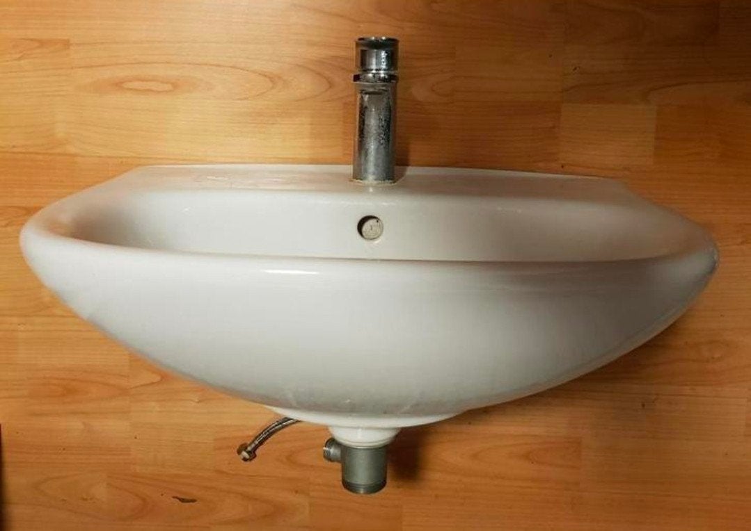 Wastafel met kraan en afvoer, Ophalen of Verzenden, Zo goed als nieuw, Wastafel