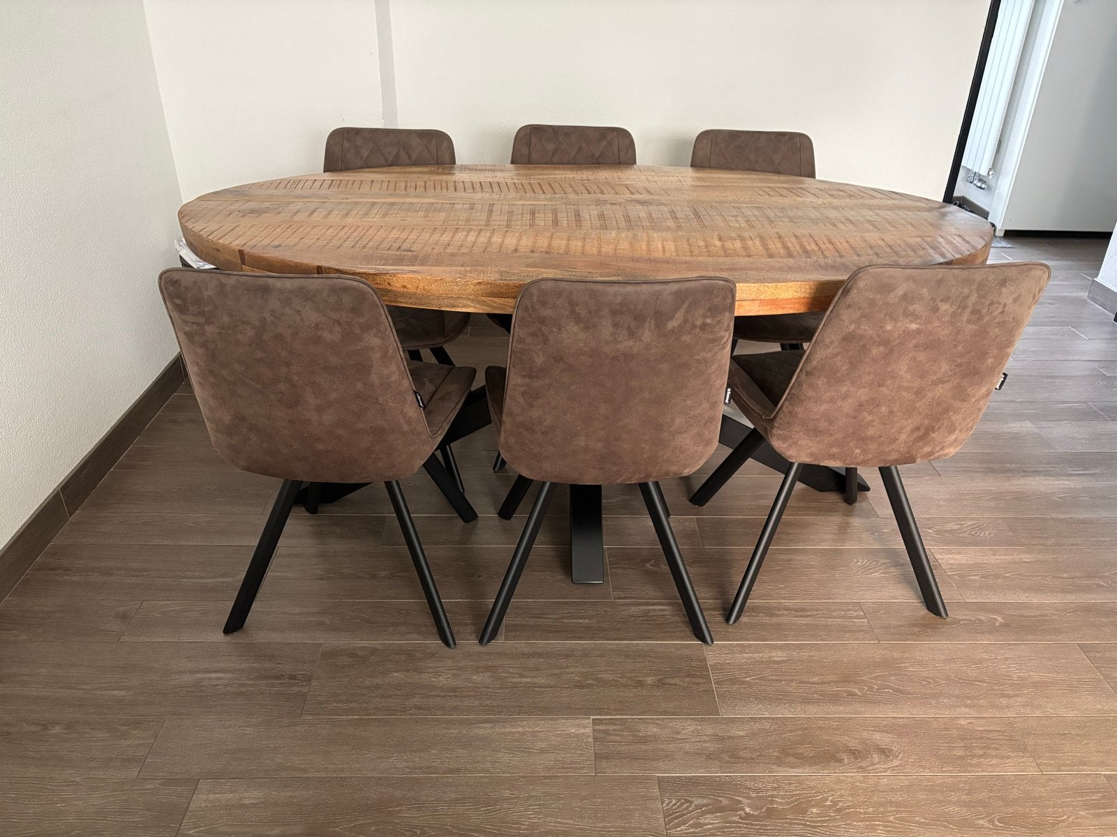 Eettafel ovaal mangohout met gratis  6 stoelen van De Bommel, Ophalen, 100 tot 150 cm, Zo goed als nieuw, 150 tot 200 cm