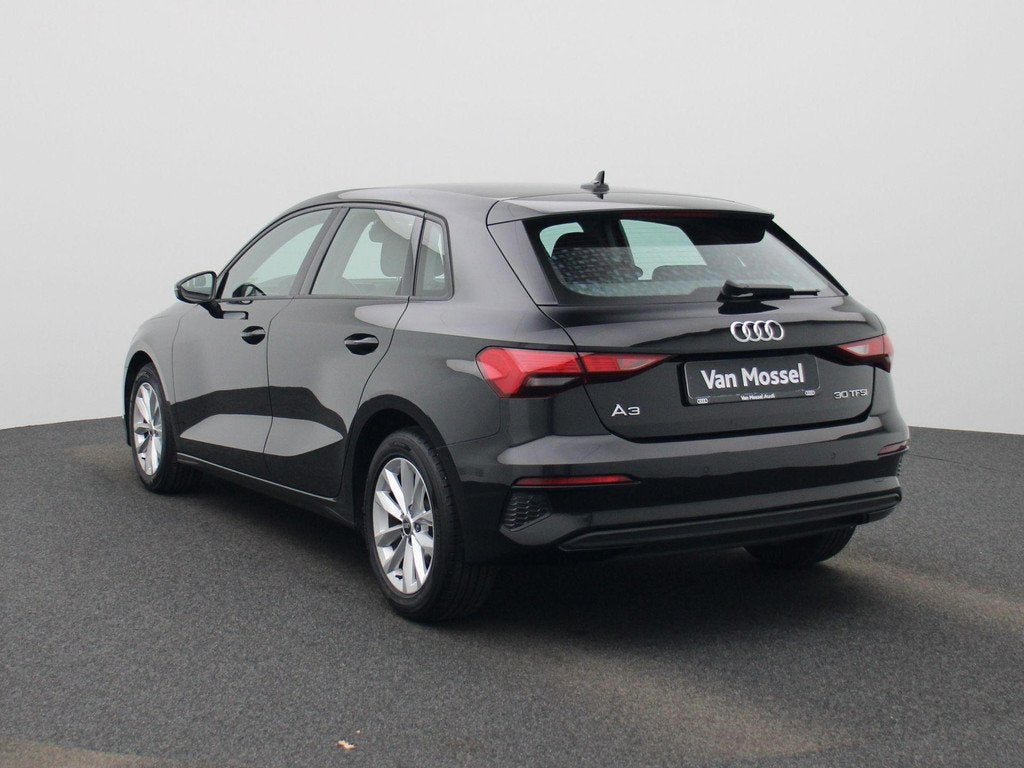 Audi A3 Sportback 30 TFSI Business edition | AUTOMAAT | APPL, Auto's, Audi, 12 maanden, Stof, Gebruikt, Zwart