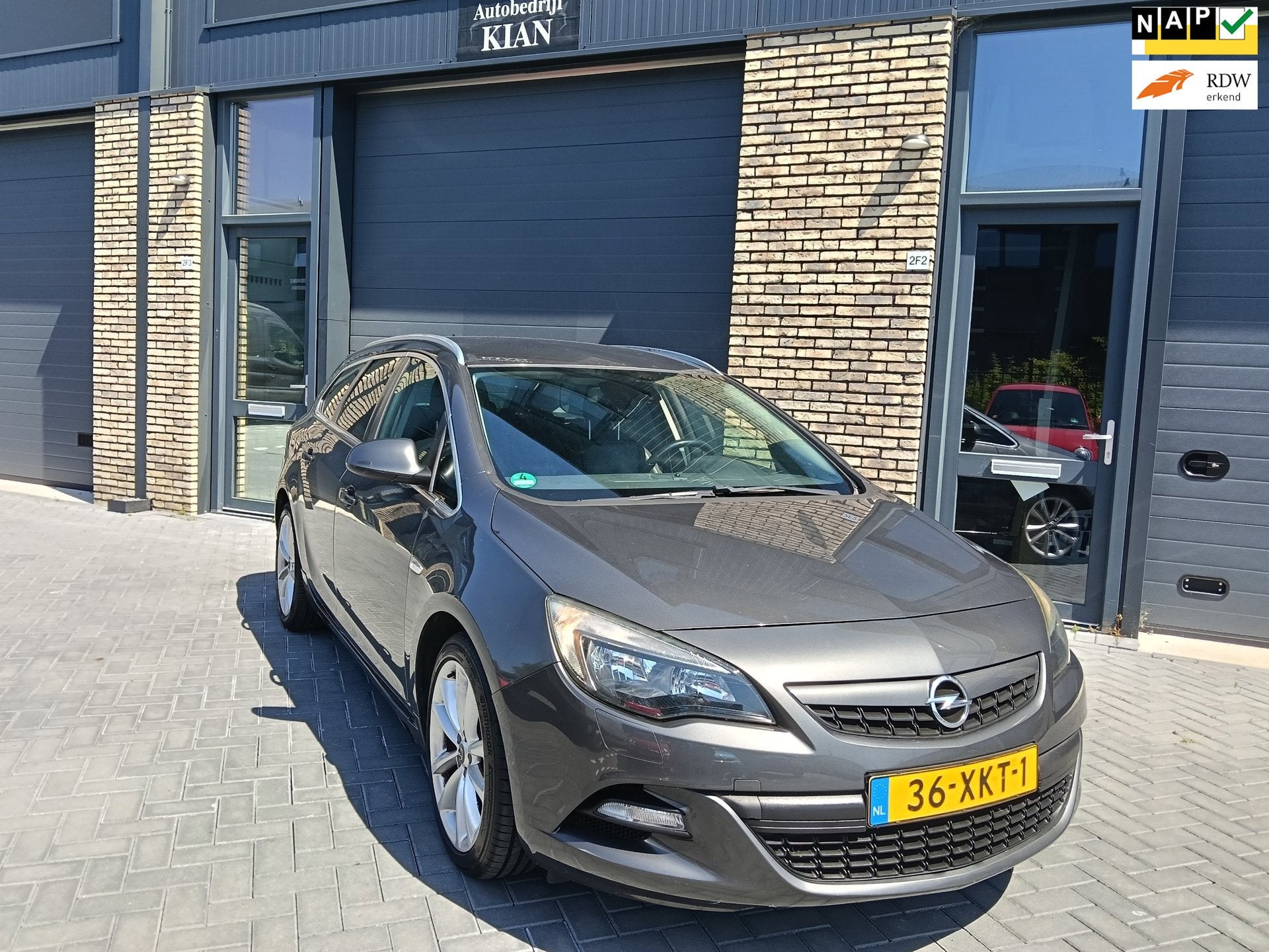 Opel Astra Sports Tourer 1.4 Turbo Sport, Auto's, Opel, Voorwielaandrijving, Gebruikt, 4 cilinders, Handgeschakeld