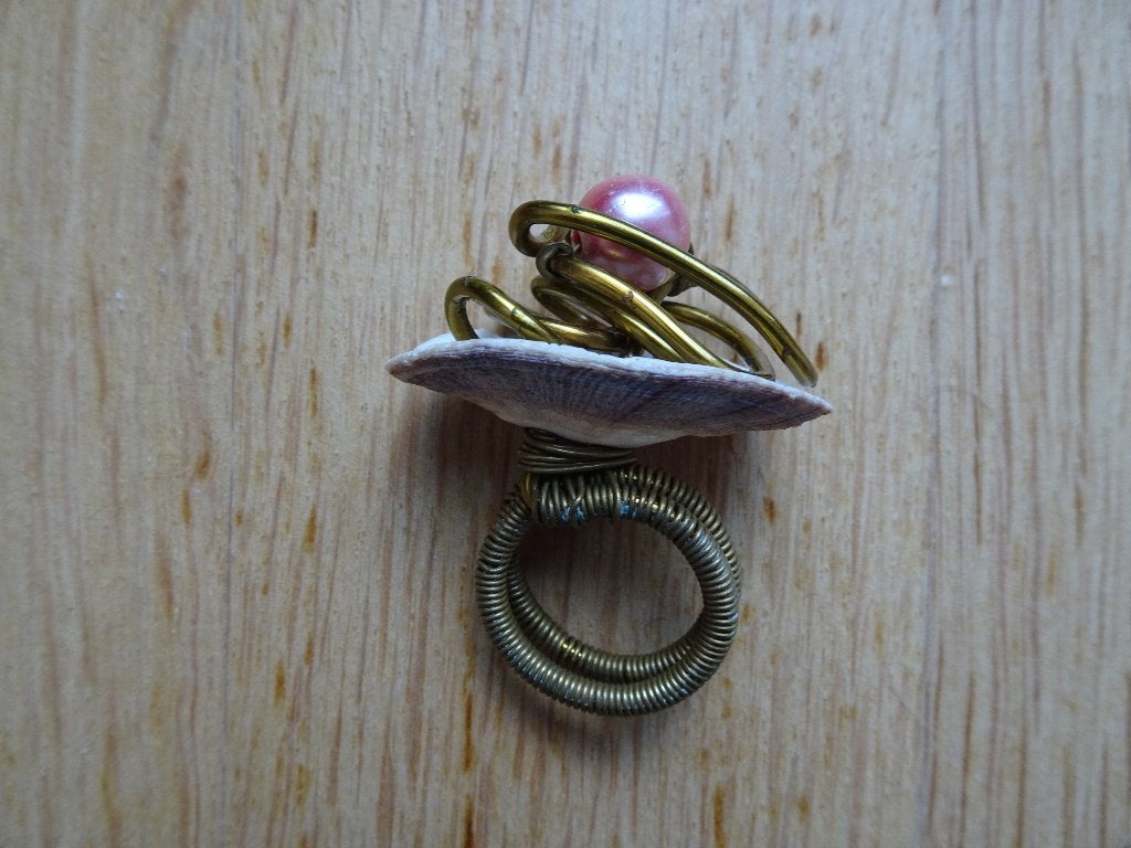 Vintage design ring parel schelp koper boho hippie, Overige materialen, Ophalen of Verzenden, Zo goed als nieuw, 17 tot 18