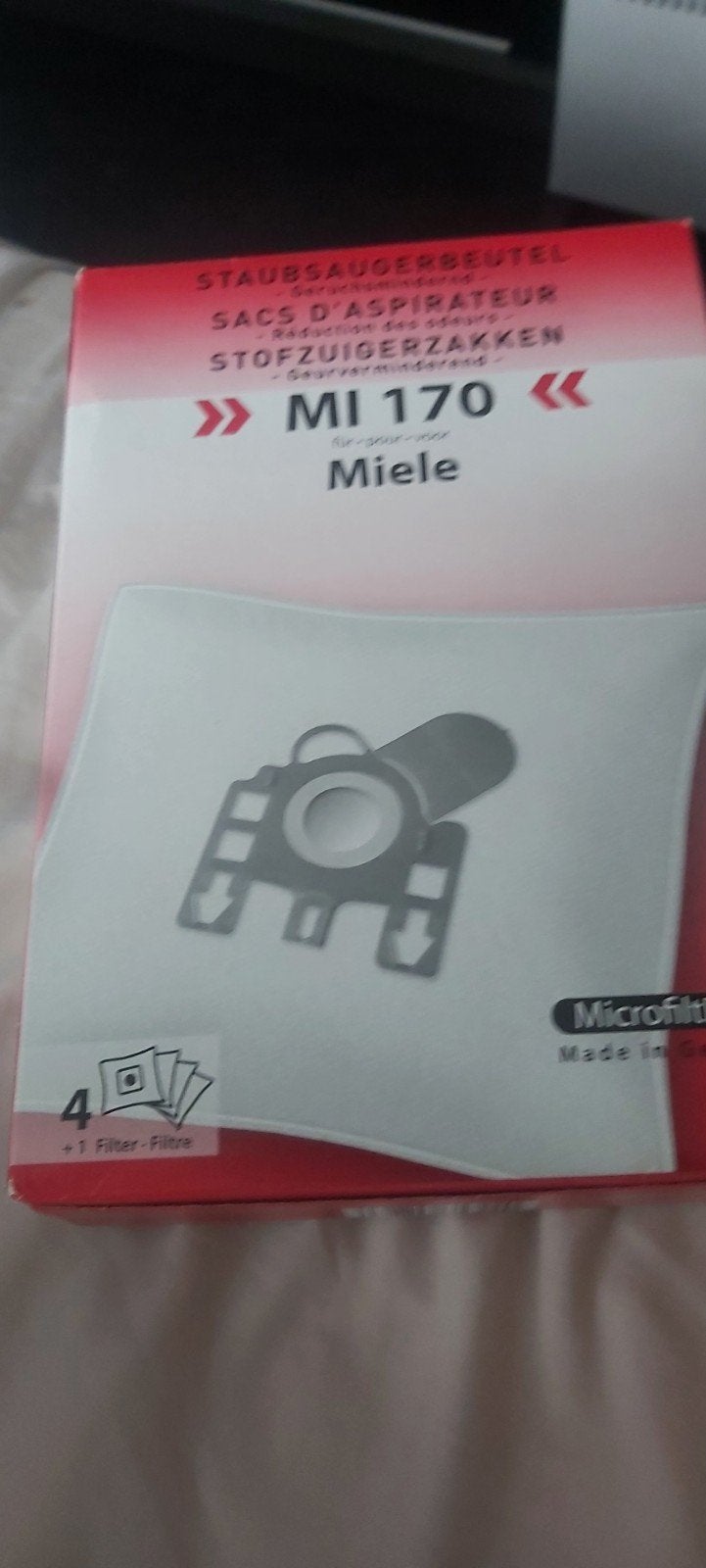New Miele vacuum cleaner bags, type MI 170

New Miele vacuum, Ophalen, Nieuw