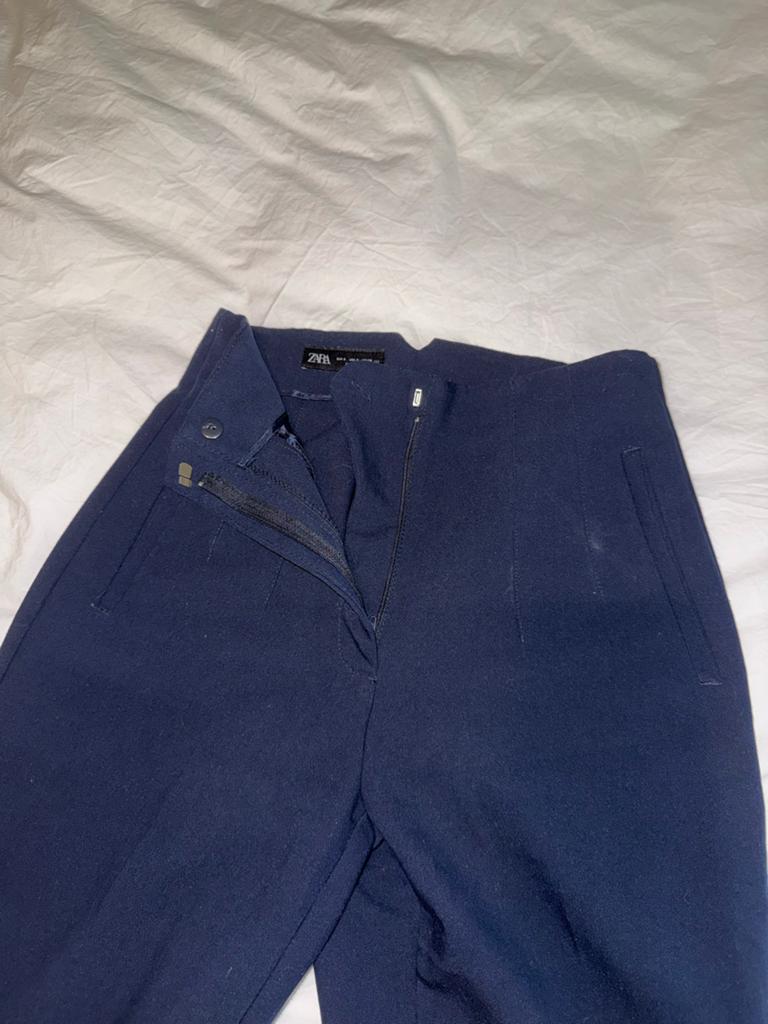 Zara donkerblauwe pantalon - Maat S, Kleding | Dames, Broeken en Pantalons, Blauw, Ophalen of Verzenden, Zo goed als nieuw, Maat 36 (S)