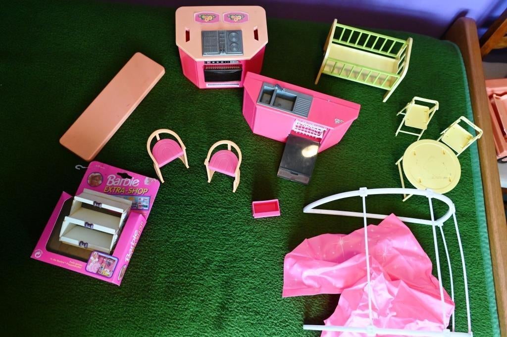 Restant BARBIE spullen jaren 90 en folders, Verzamelen, Ophalen of Verzenden, Gebruikt, Overige typen