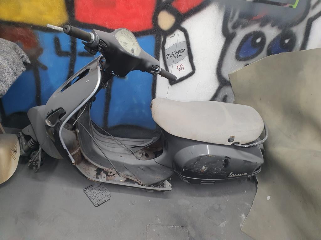 Vespa lx snor bodem rot, Fietsen en Brommers, Ophalen, Gebruikt, Benzine, Vespa
