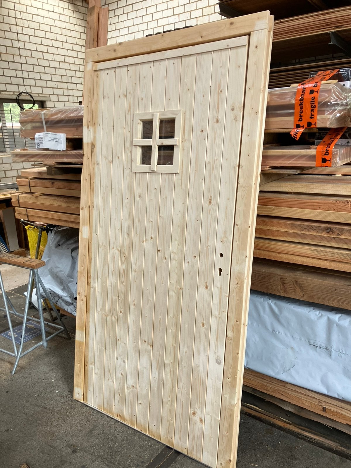Vuren deur b keus incl kozijn, Ophalen, Zo goed als nieuw, Minder dan 180 cm, Balken