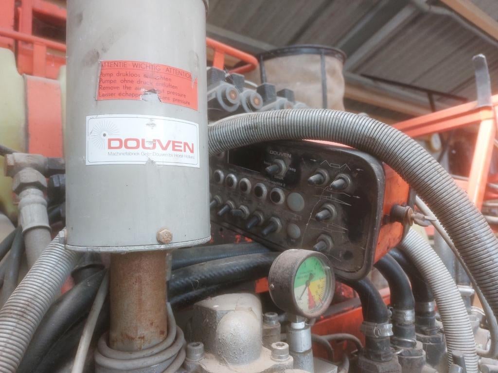 Douven veldspuit 800 liter, Ophalen of Verzenden