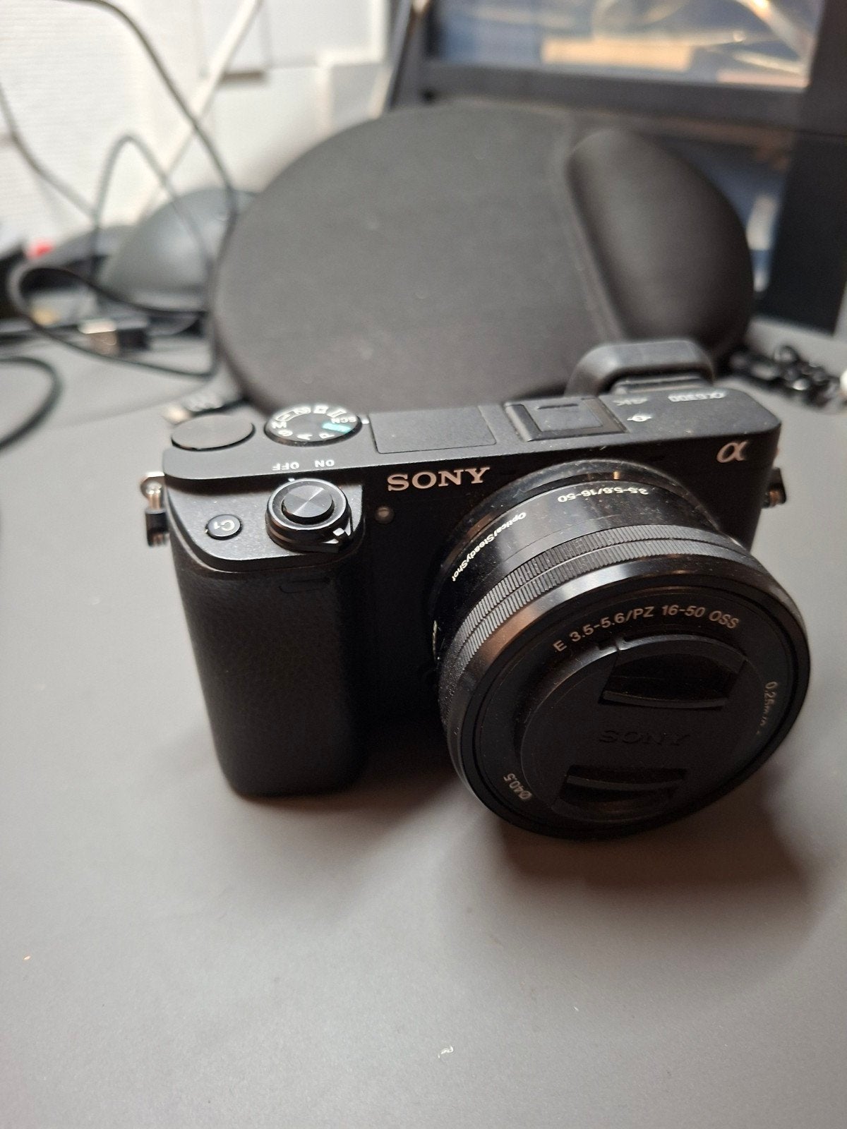 Sony Alpha a6300 Systeemcamera  E 3.5-5.6/PZ 16-50 OSS len