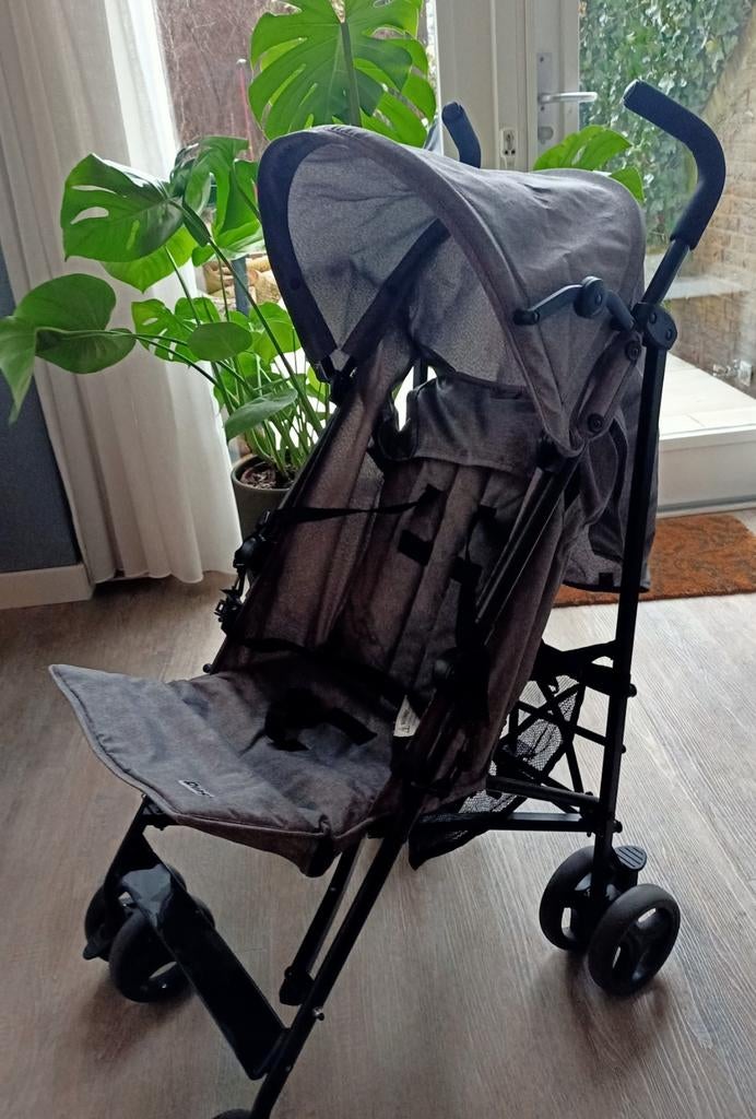 Compacte en lichtgewicht buggy. Merk Ding., Ophalen of Verzenden, Zo goed als nieuw, Overige merken, Verstelbare rugleuning
