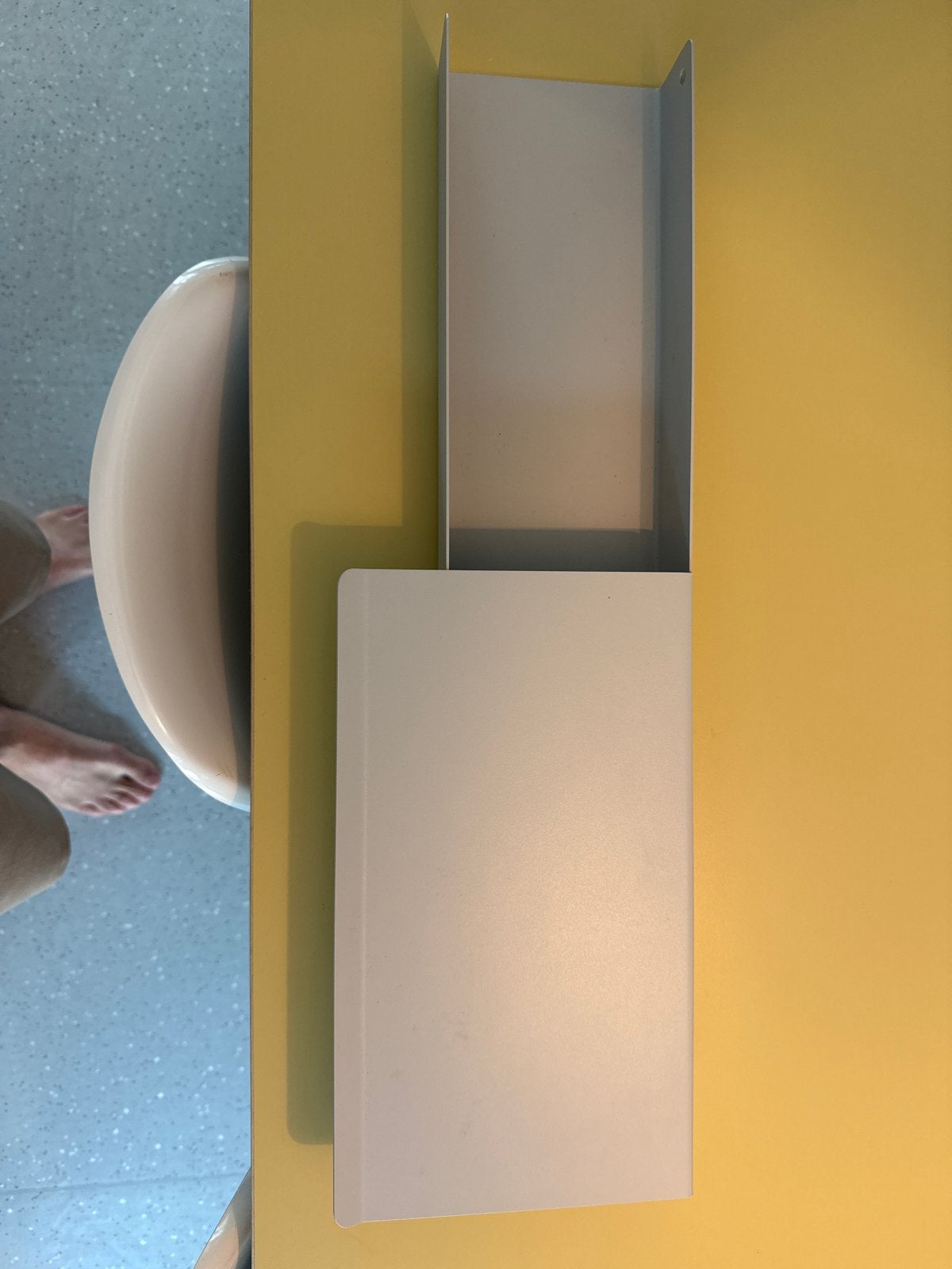 Muuto Folded Platform Shelf - Grijs - 62x19x5,5 cm, Ophalen of Verzenden, Zo goed als nieuw