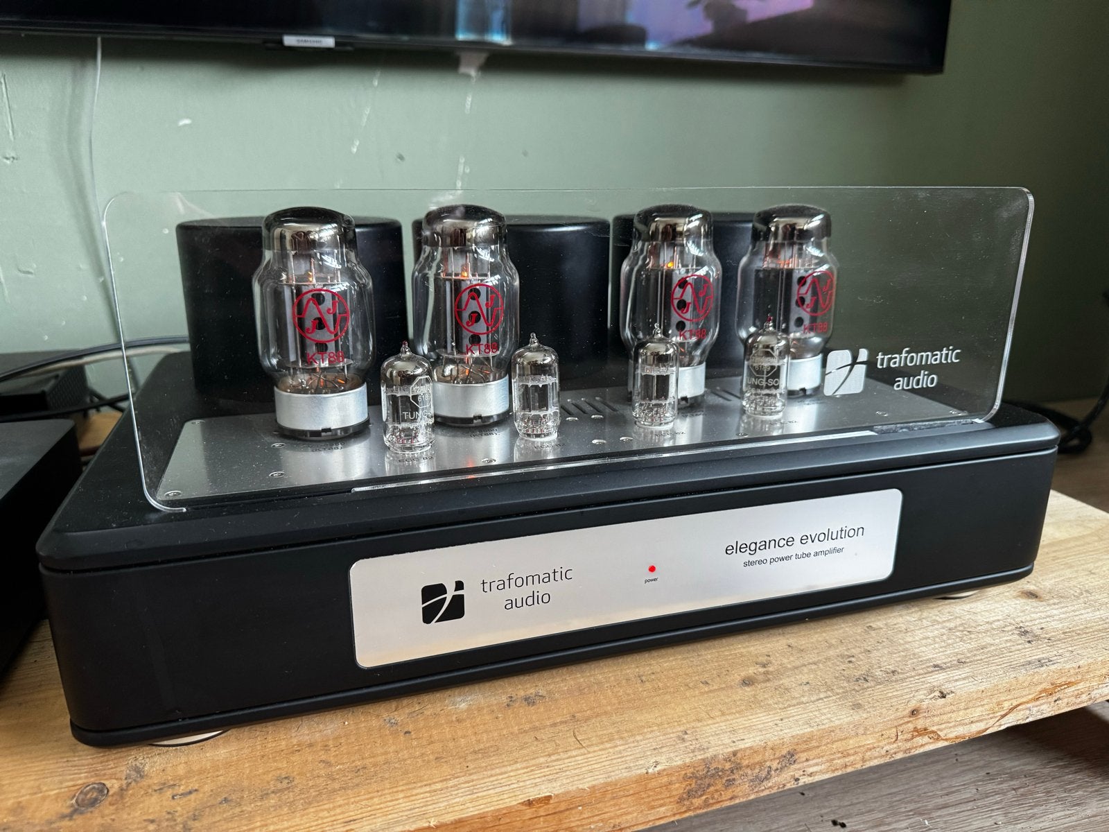 Trafomatic Audio Elegance Evolution buizen eindversterker, Ophalen, Versterker
