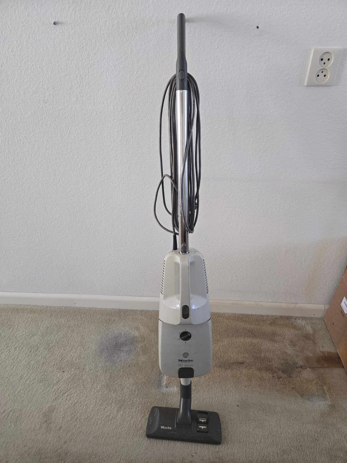 Miele DE LUXE S129 Air Clean Steelstofzuiger, Witgoed en Apparatuur, Stofzuigers, Gebruikt, Miele, Geschikt voor harde vloeren